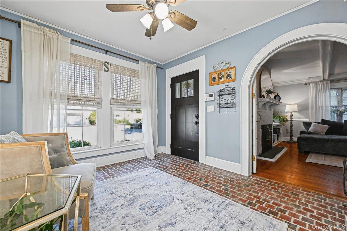 76 Powell Place — photo 3