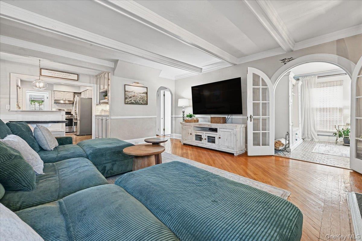 76 Powell Place — photo 4