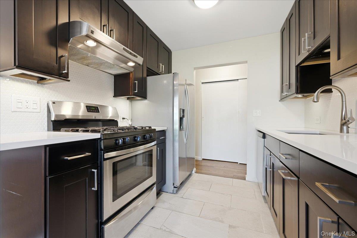 10 Ivy Street #5A — photo 9