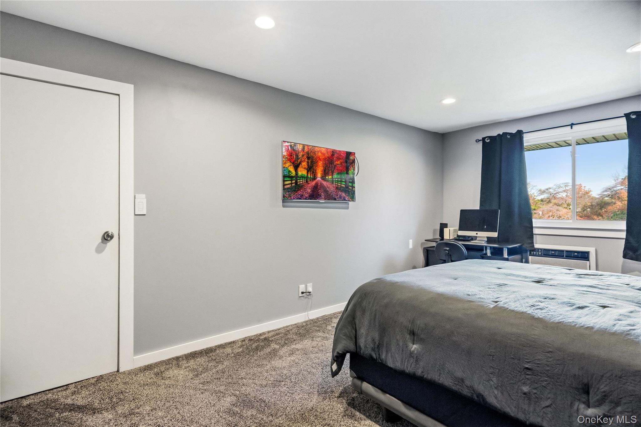 200 Merrick Road #X — photo 28