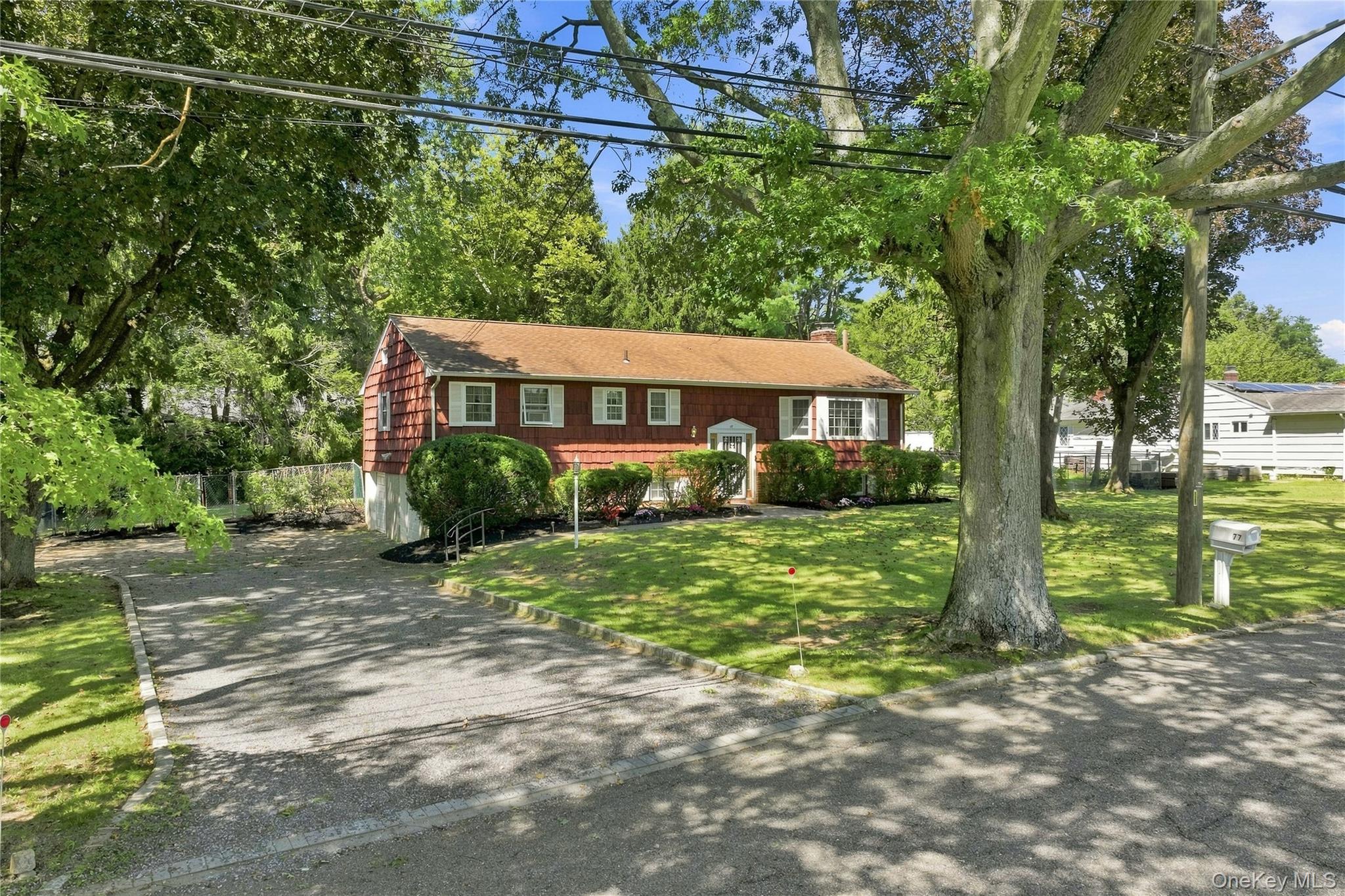 77 Whitson Road, Huntington Station