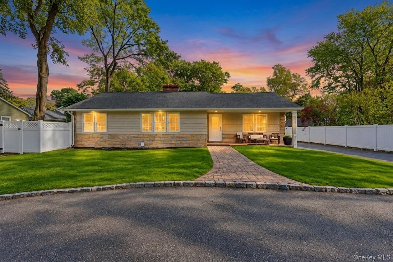 32 Melville Road, Huntington Station