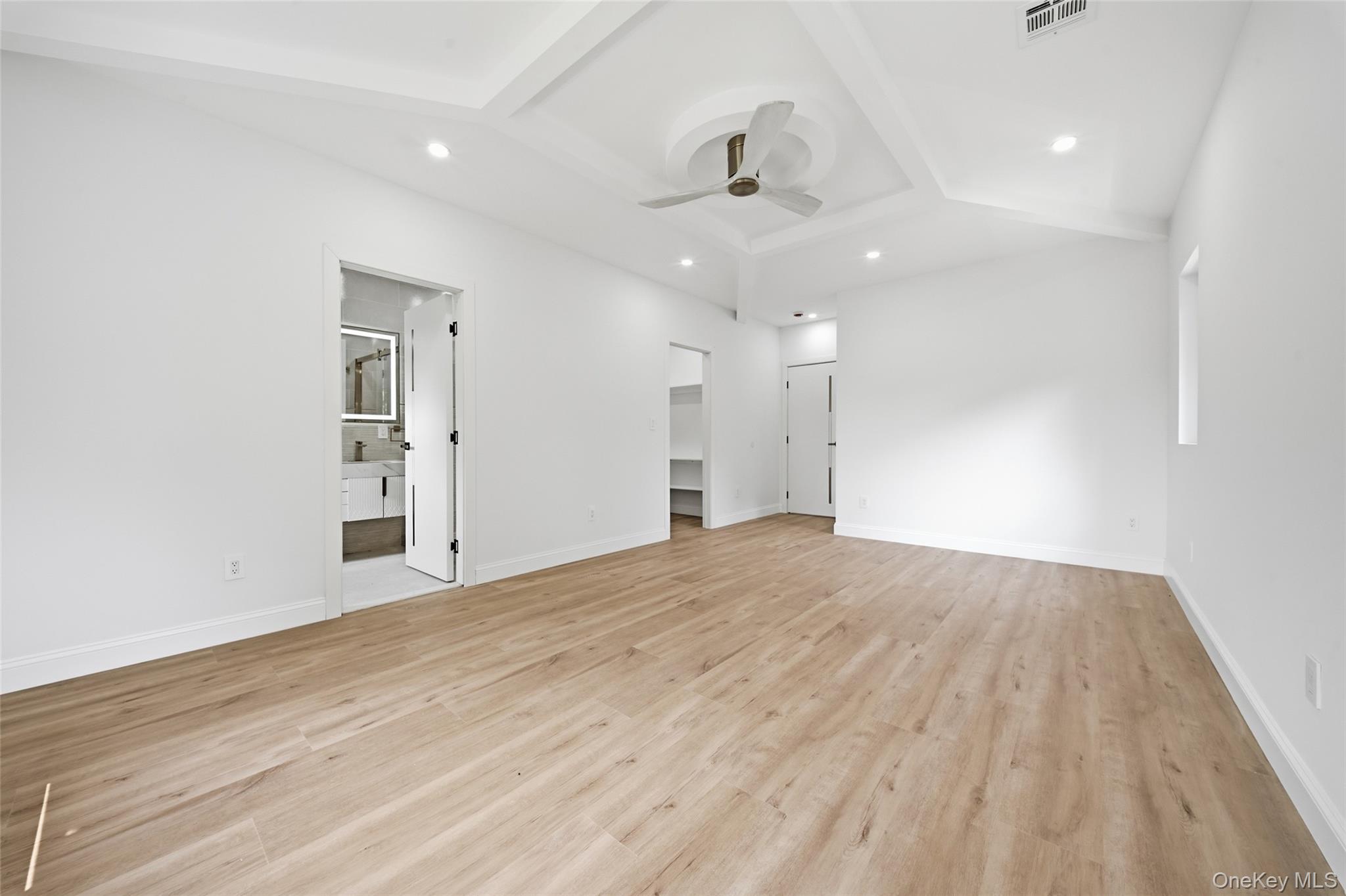 24 Surrey Lane — photo 15