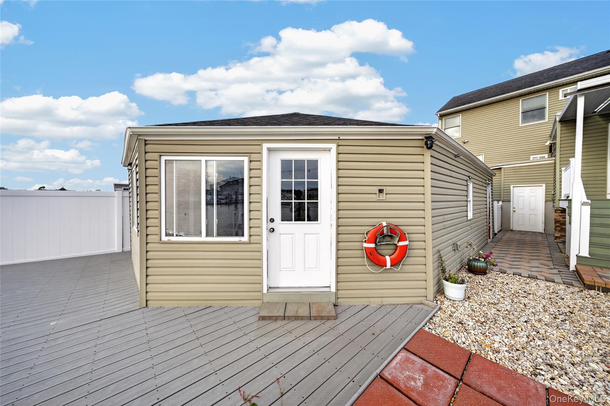 254 Shore Road — photo 40
