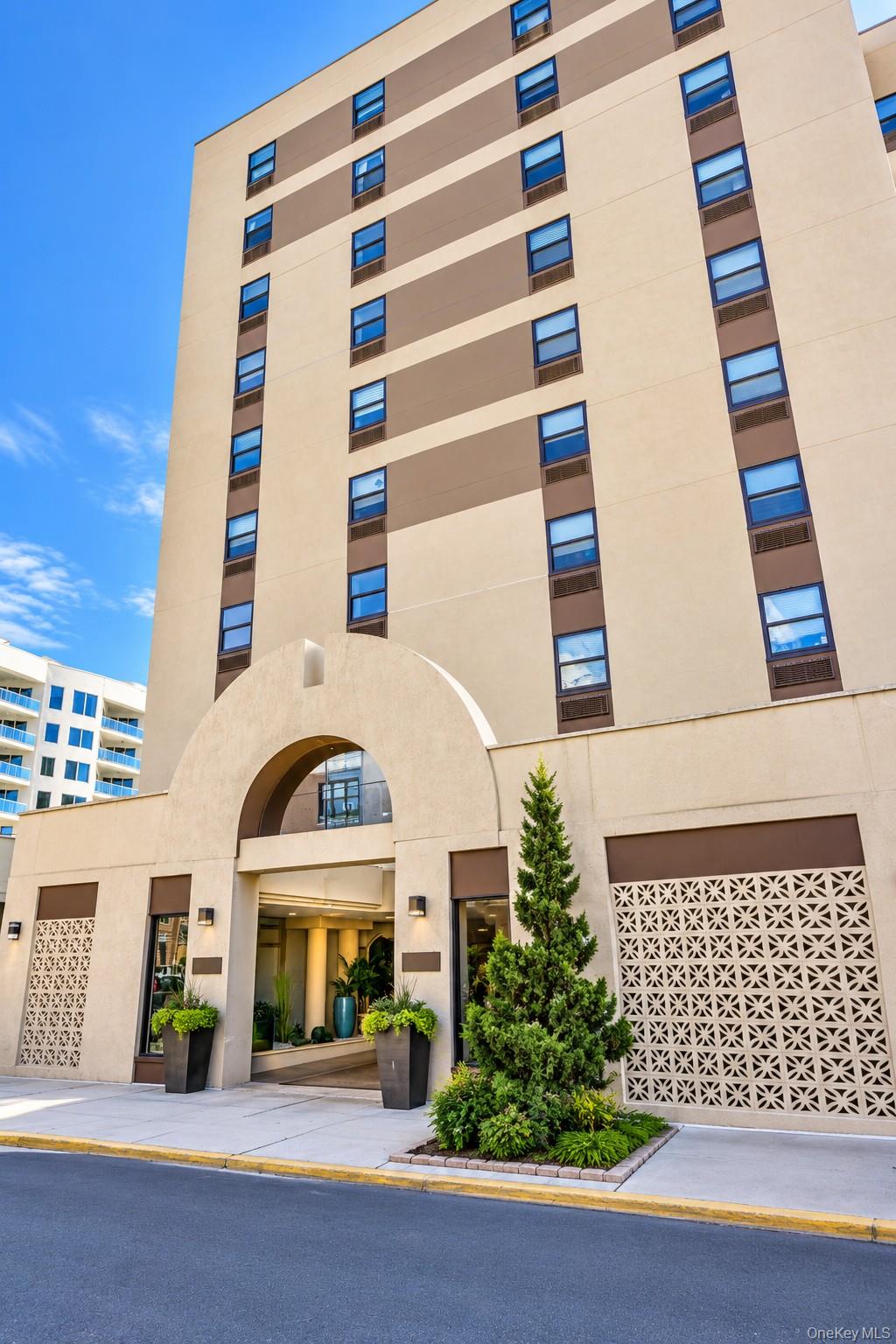 360 Shore Road #5A, Long Beach
