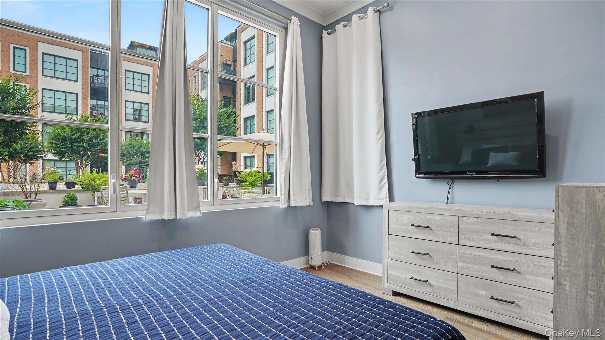 100 Garvies Point Road #1005 — photo 12