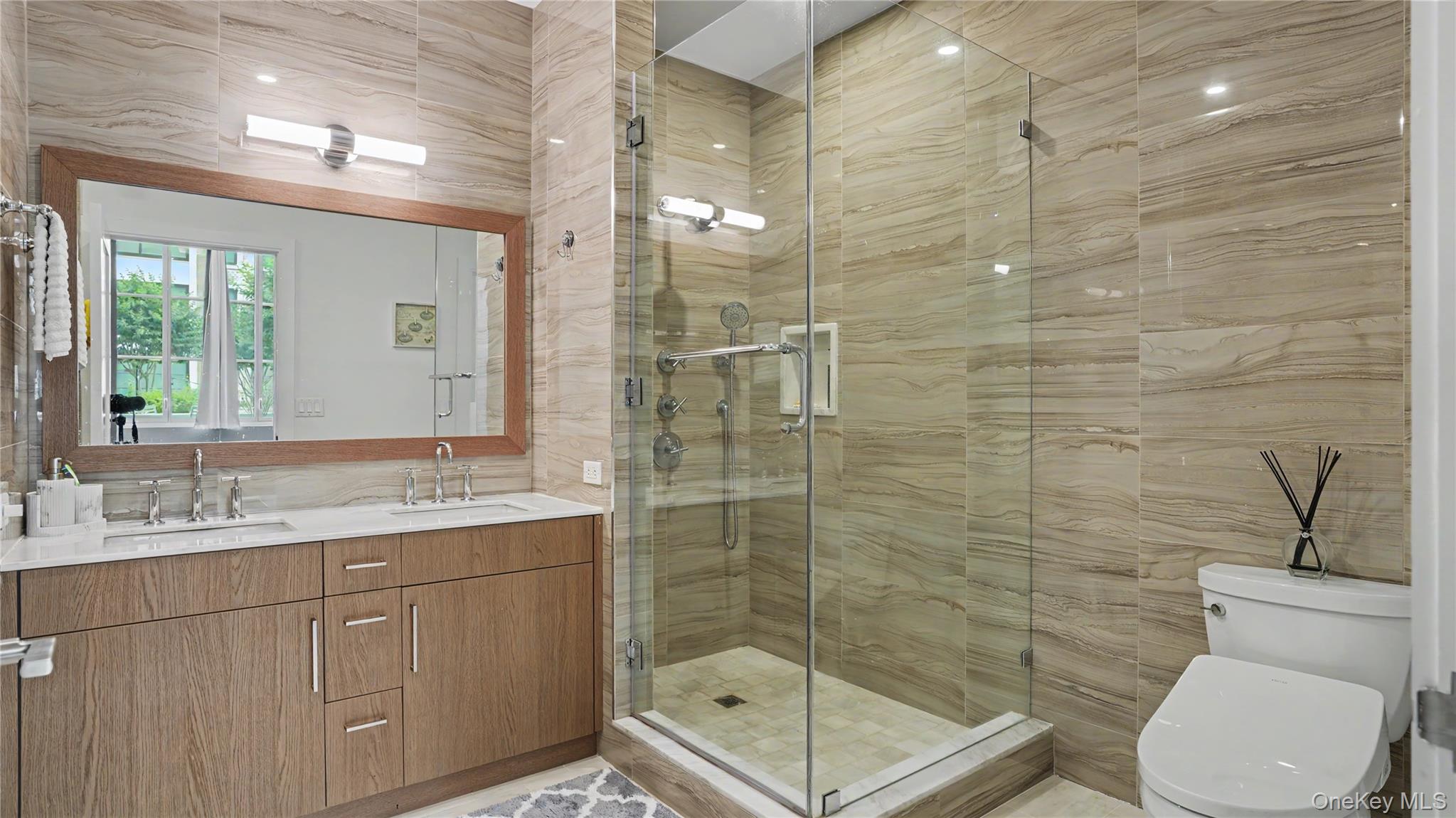 100 Garvies Point Road #1005 — photo 14