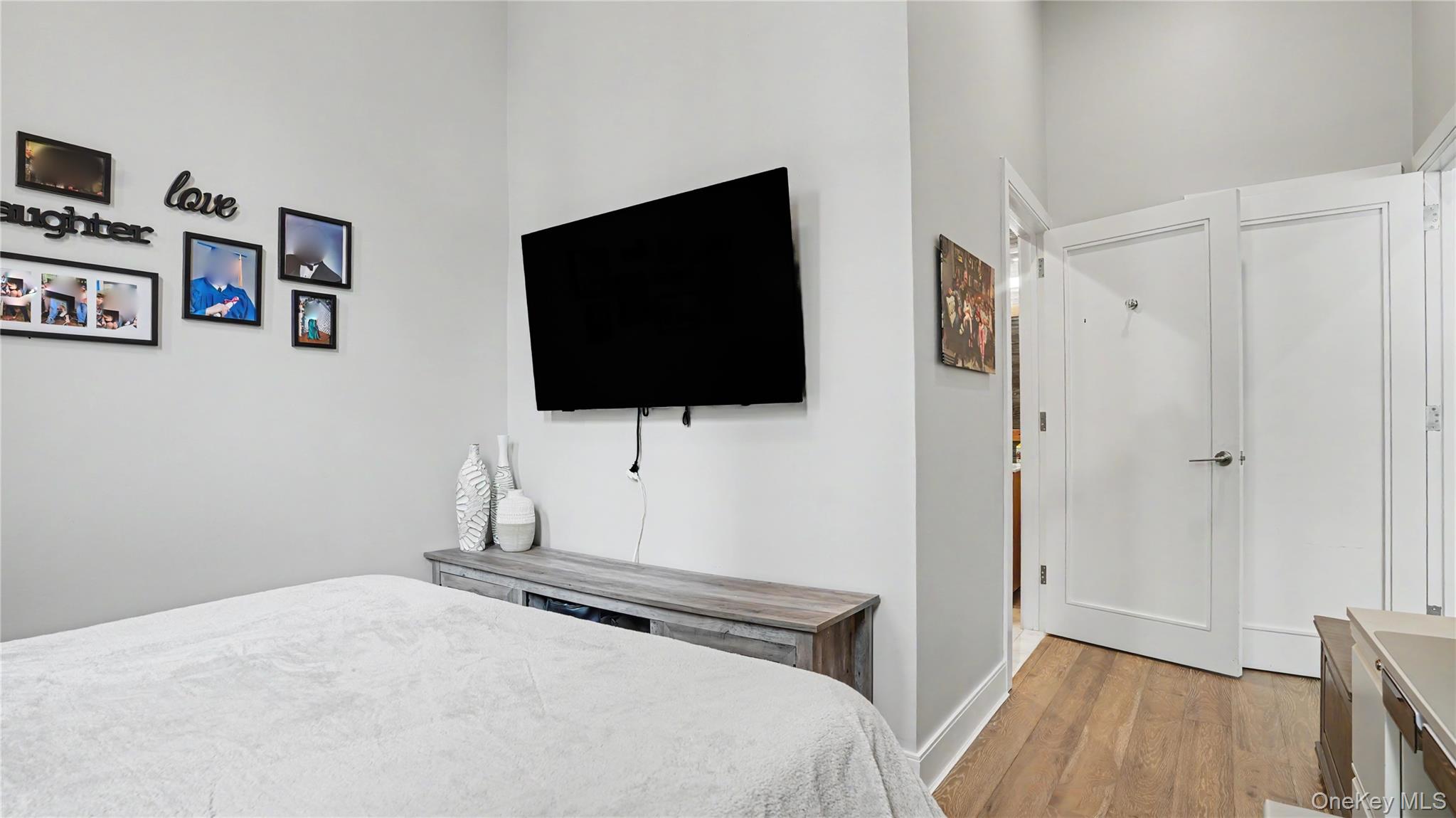 100 Garvies Point Road #1005 — photo 19
